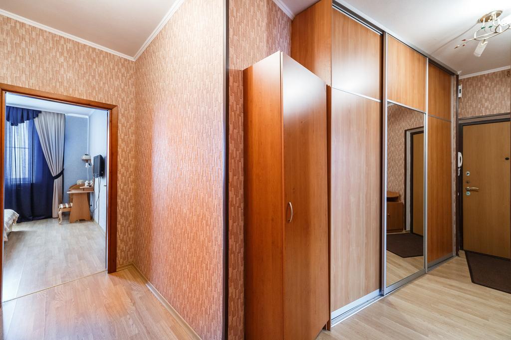 Apartment Domashny Uyut na Belinskogo 41 Luxe JJekaterinburg Exteriör bild